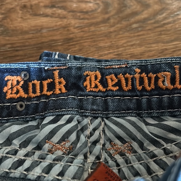 ❤️❤️HP❤️❤️Rock Revival Raven Straight Jeans - Picture 3 of 7